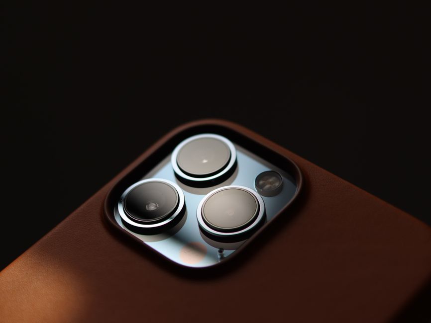 Замена стекла камеры iPhone