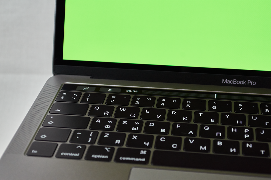MacBook Air M1 (2020)